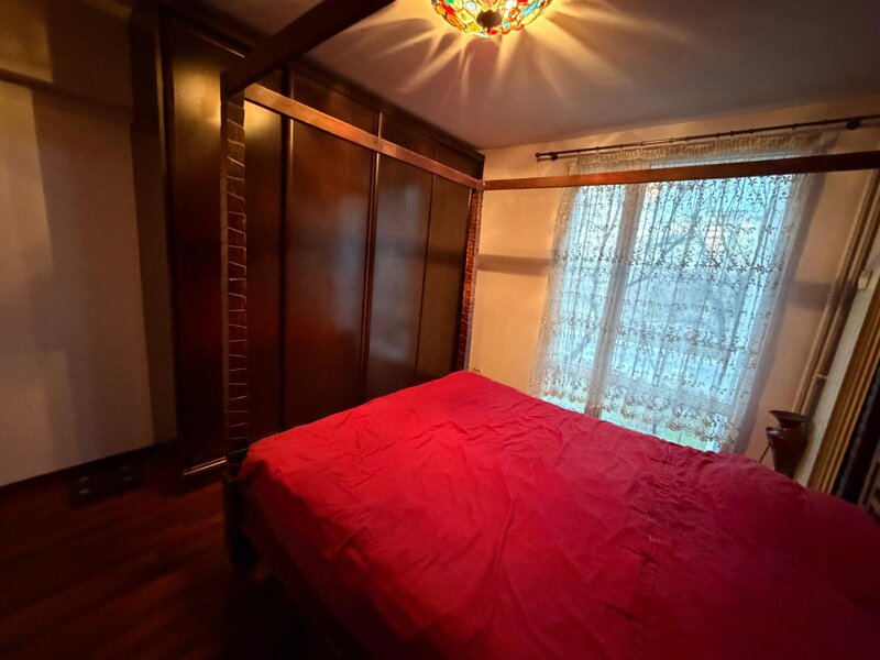 Nicolae Grigorescu, Titan, str. Rotunda, Scoala 195,